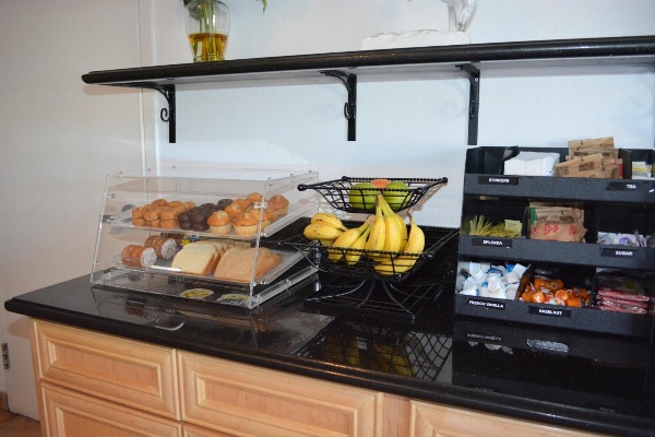 Sunset Motel image 46